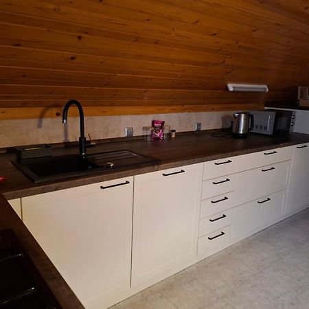 Apartma Cvrsta Trojka Jesenice Exterior foto